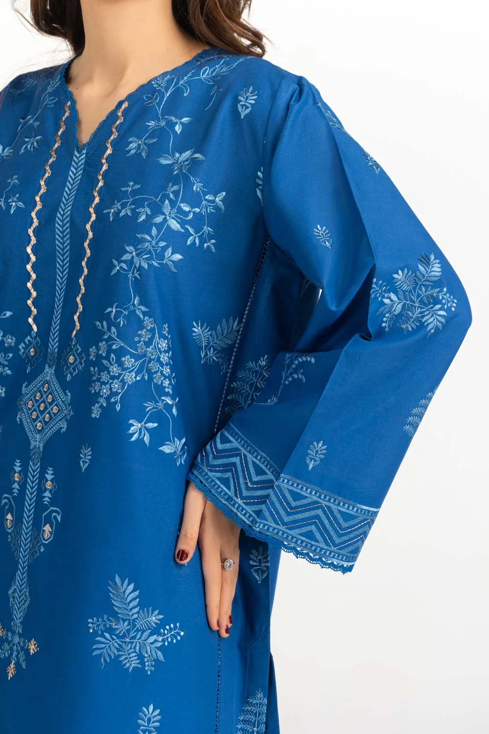3PC Lawn Embroidered Suit - Image 2