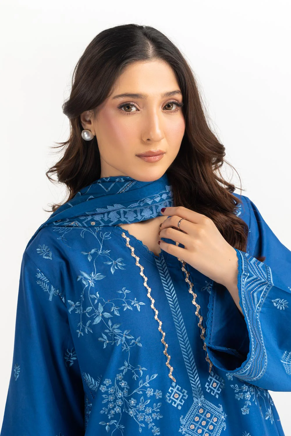 3PC Lawn Embroidered Suit - Image 5