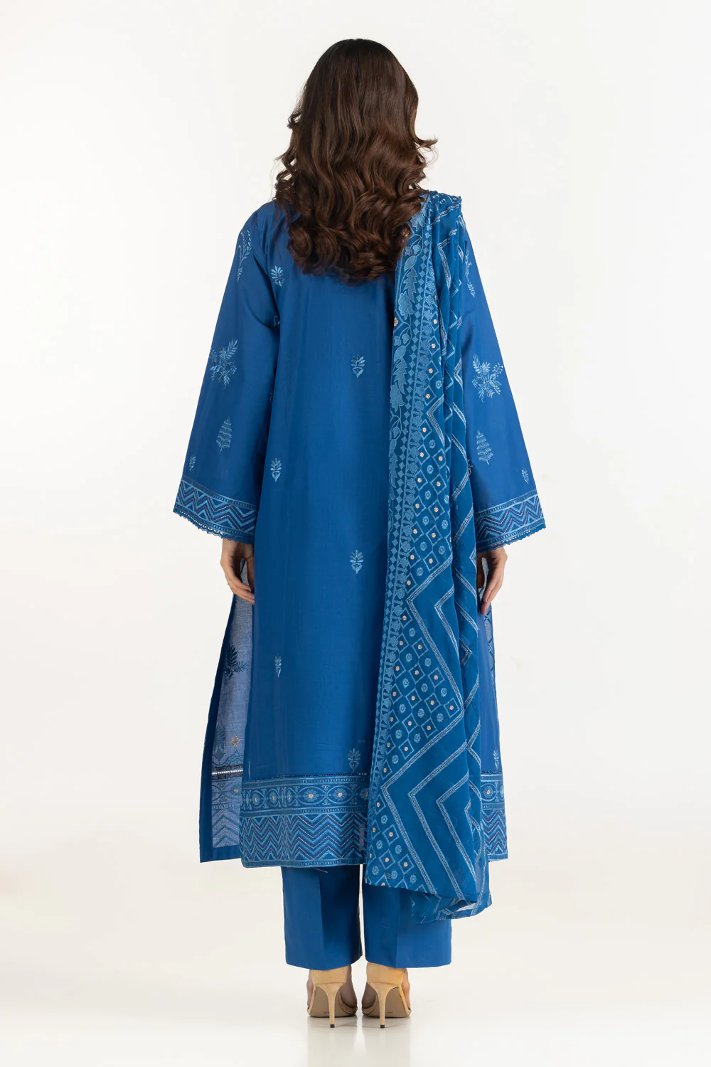 3PC Lawn Embroidered Suit - Image 6