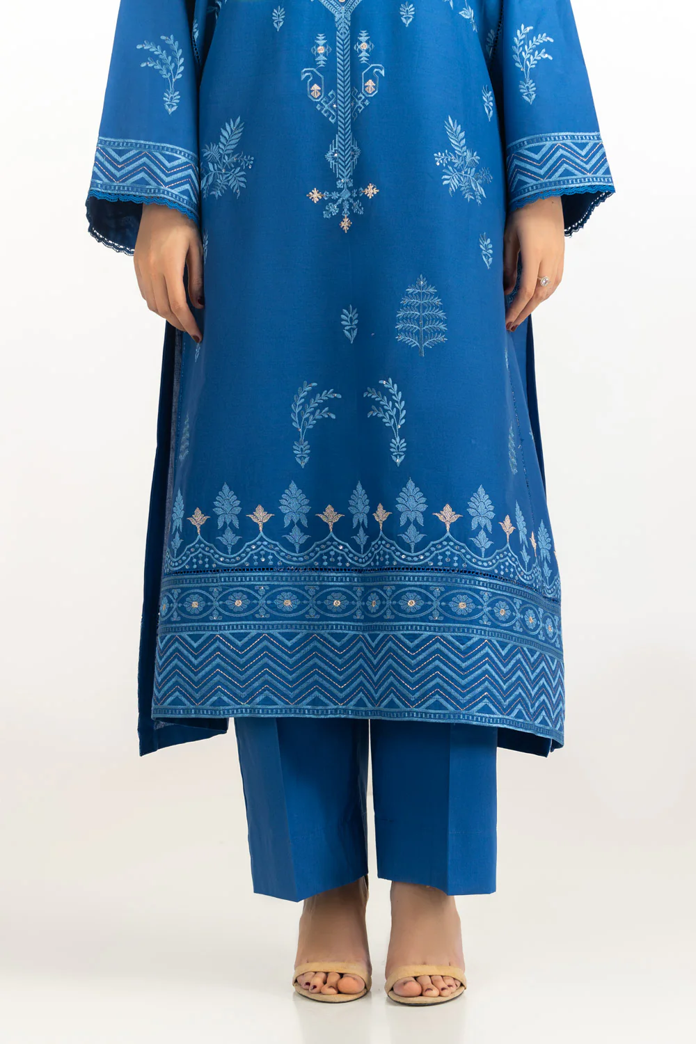 3PC Lawn Embroidered Suit - Image 7
