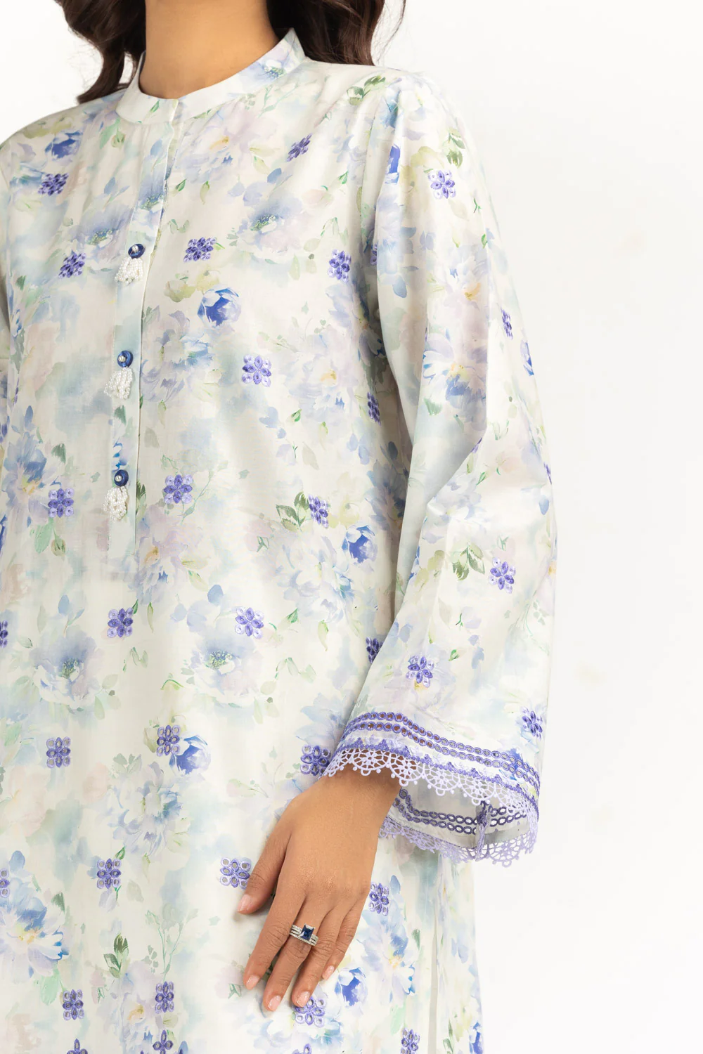 3PC Lawn Embroidered Suit - Image 2