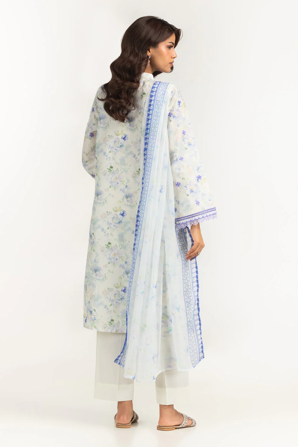 3PC Lawn Embroidered Suit - Image 6