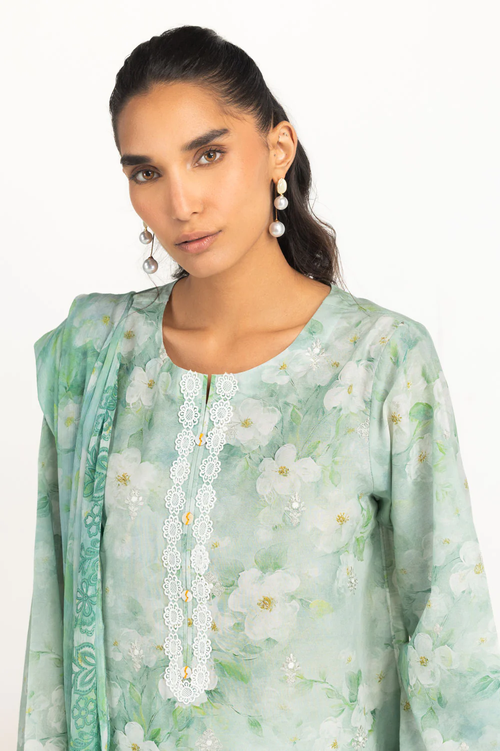 3PC Lawn Embroidered Suit - Image 2