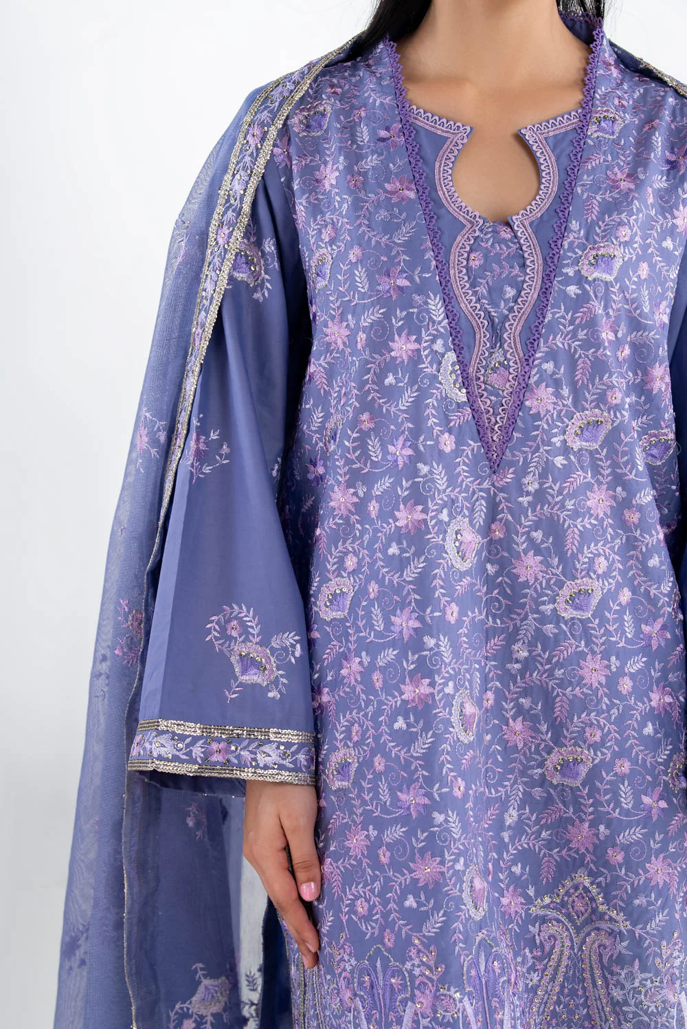3PC Lawn Embroidered Suit - Image 2
