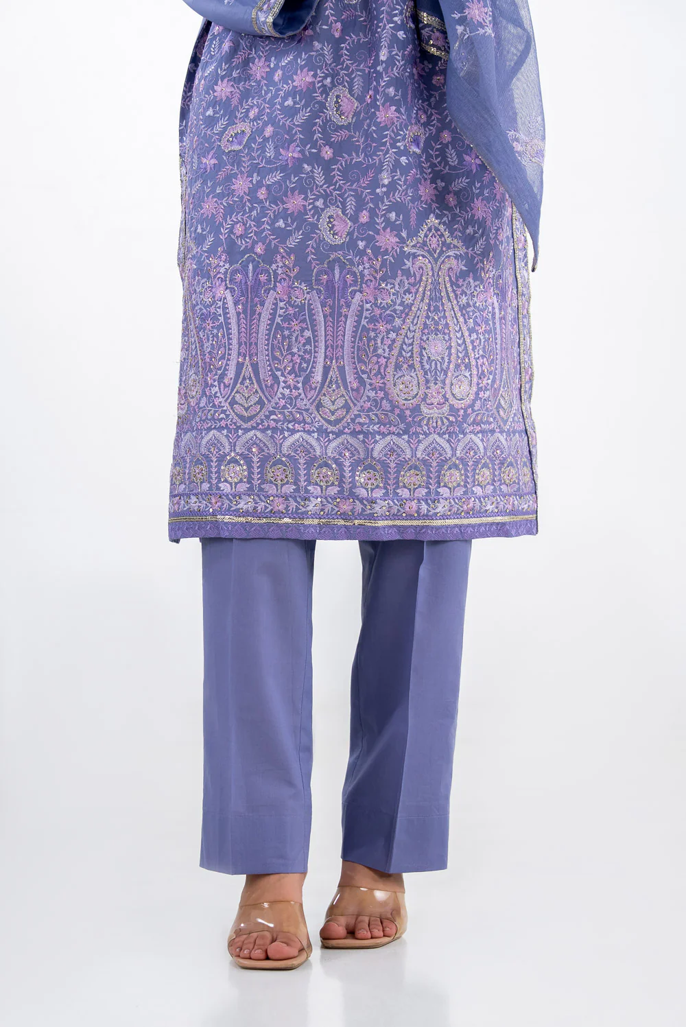 3PC Lawn Embroidered Suit - Image 3