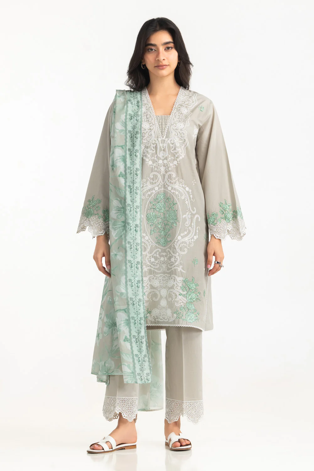 3PC Lawn Embroidered Suit