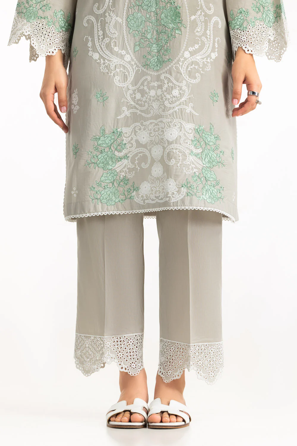 3PC Lawn Embroidered Suit - Image 6