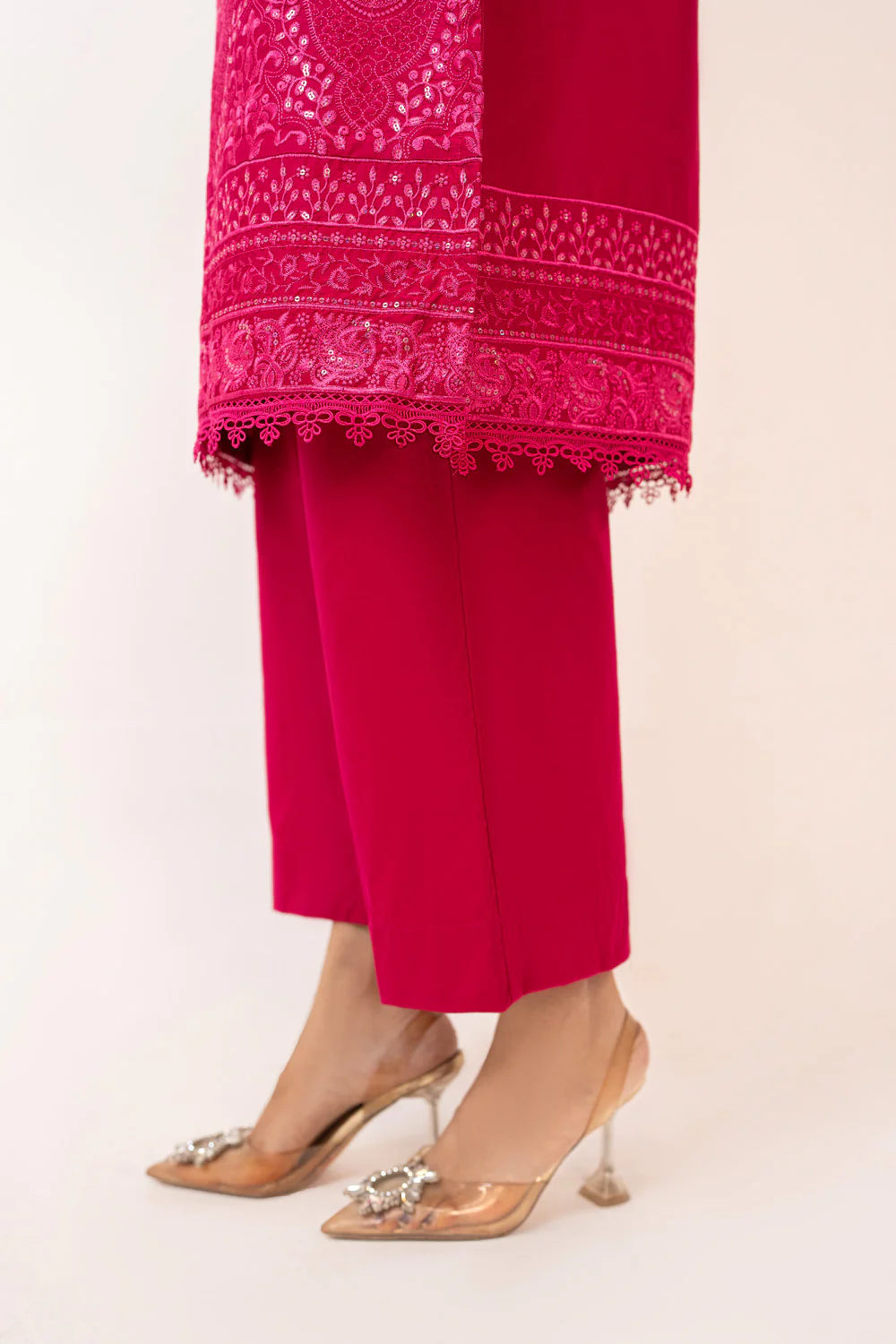 3PC Lawn Embroidered Suit - Image 7