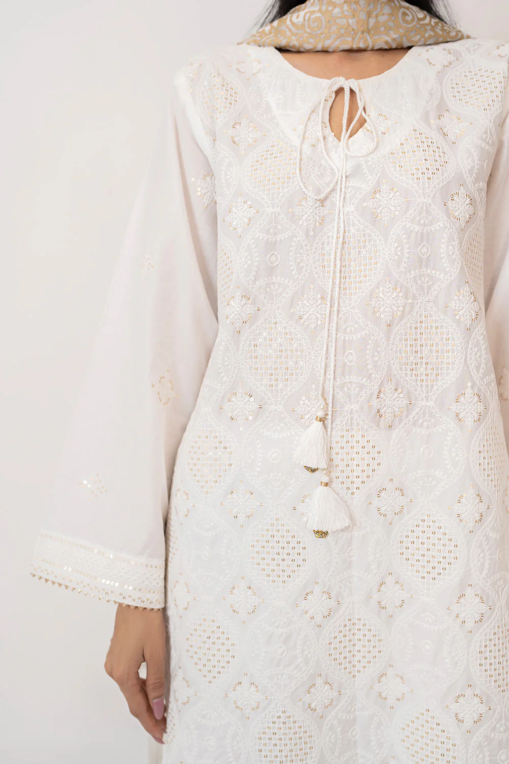 3PC Lawn Embroidered Suit - Image 2
