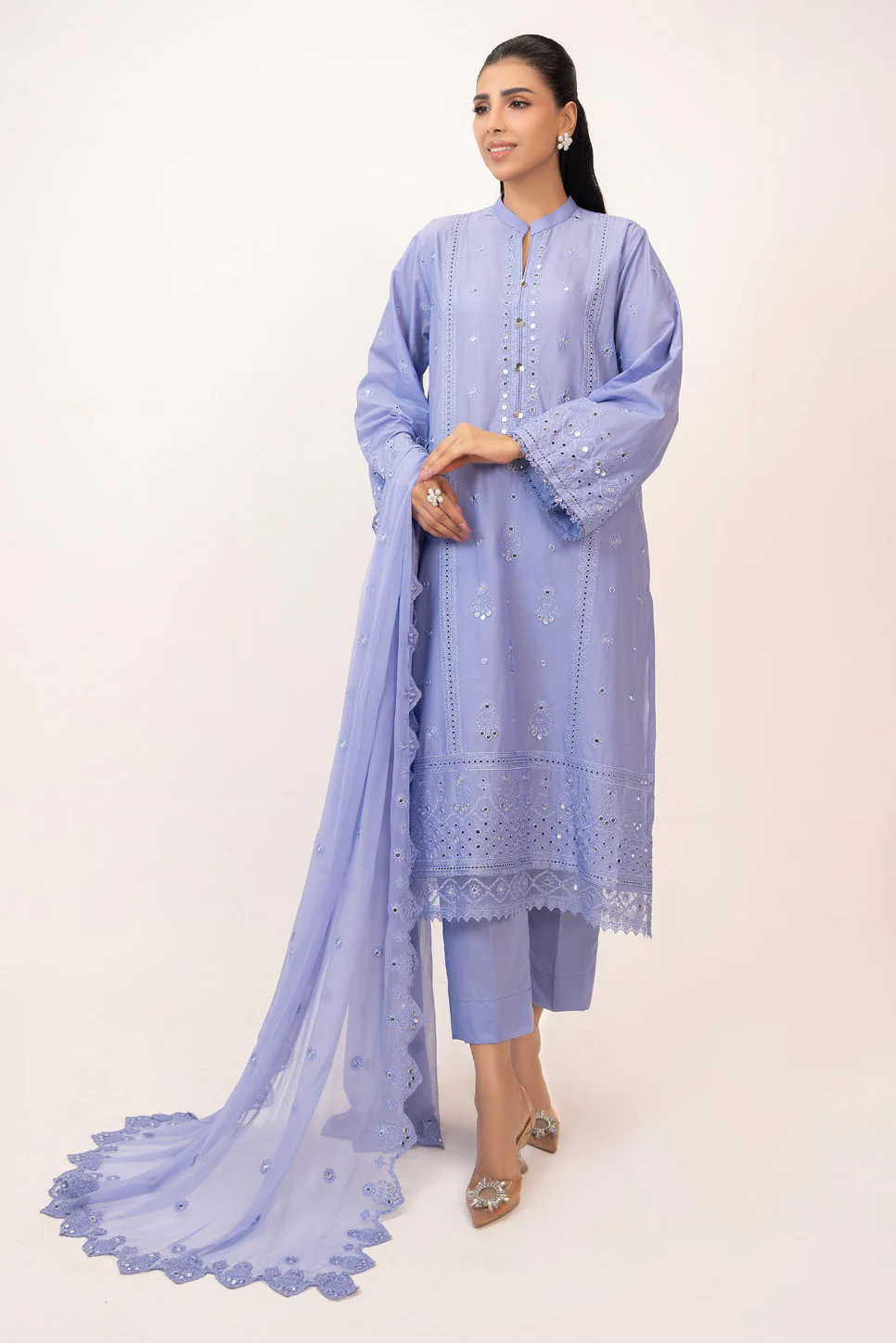3PC Lawn Embroidered Suit - Image 3