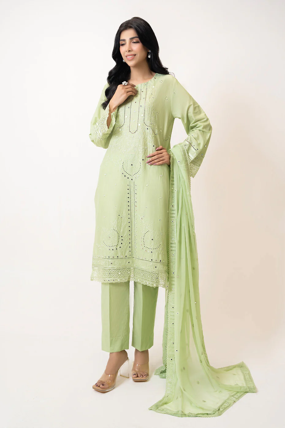 3PC Lawn Embroidered Suit - Image 3