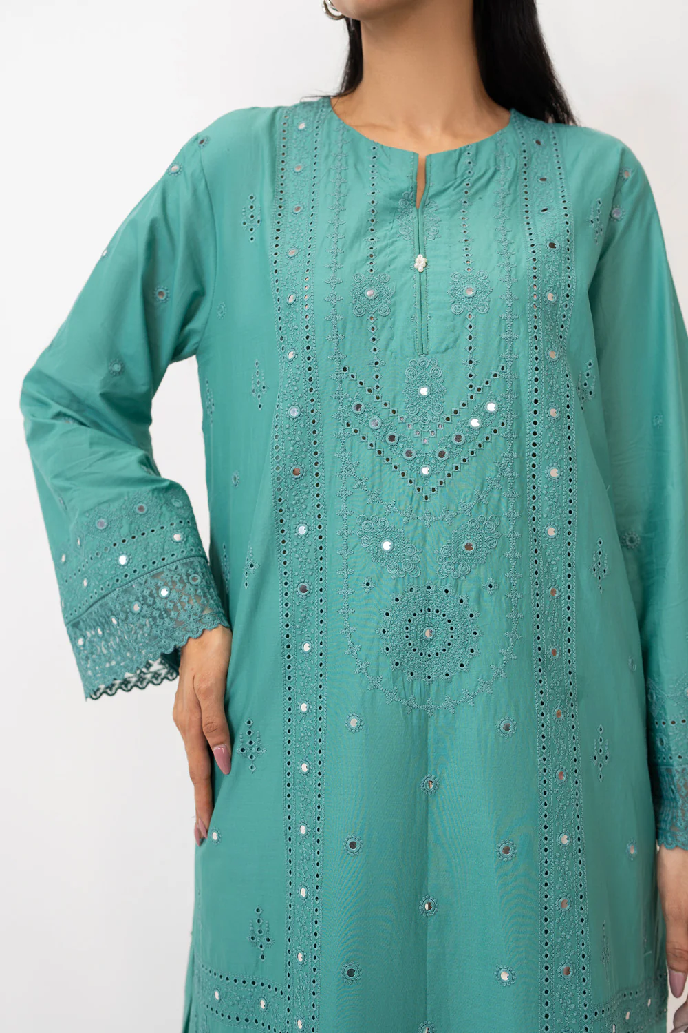3PC Lawn Embroidered Suit - Image 2