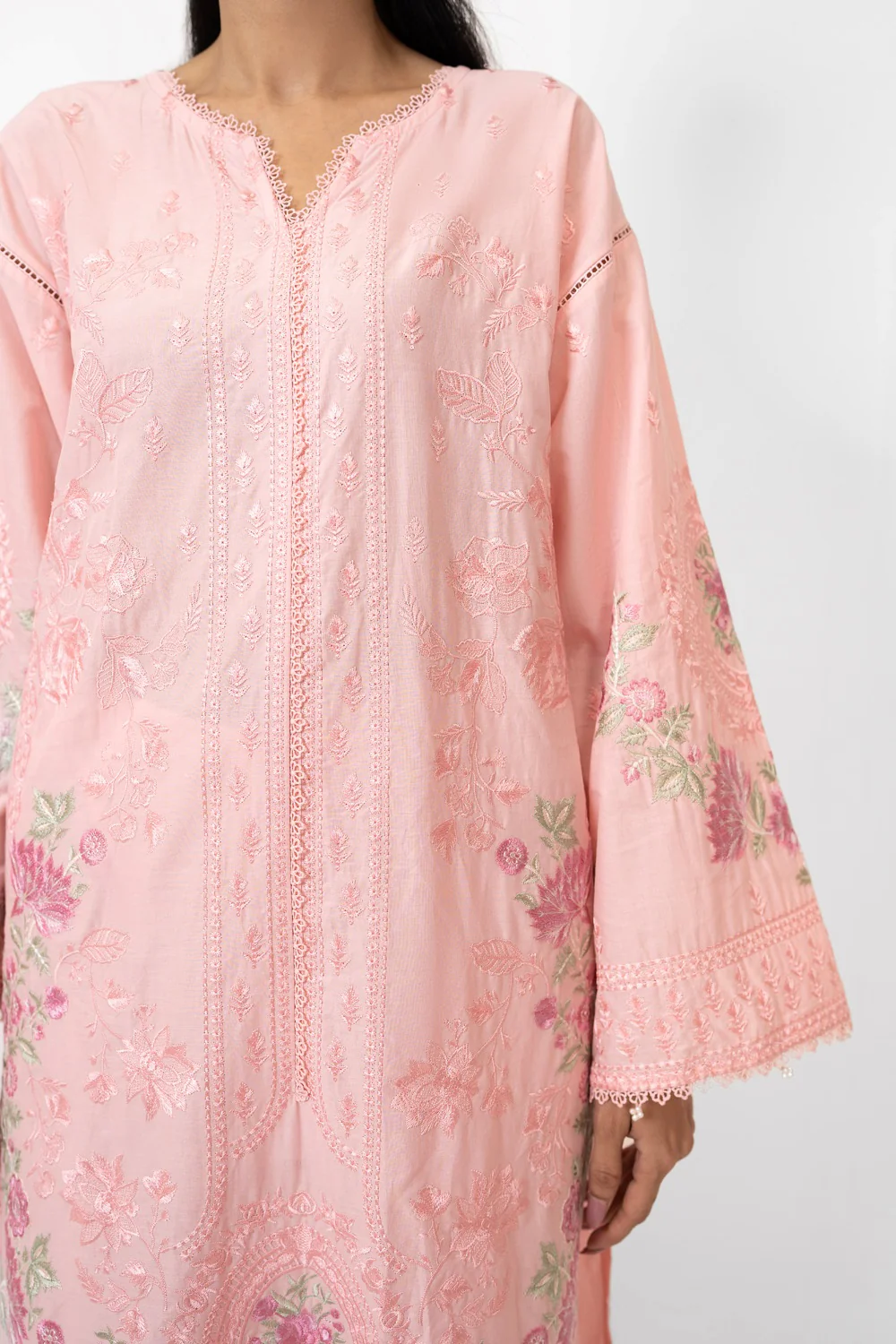 3PC Lawn Embroidered Suit - Image 2