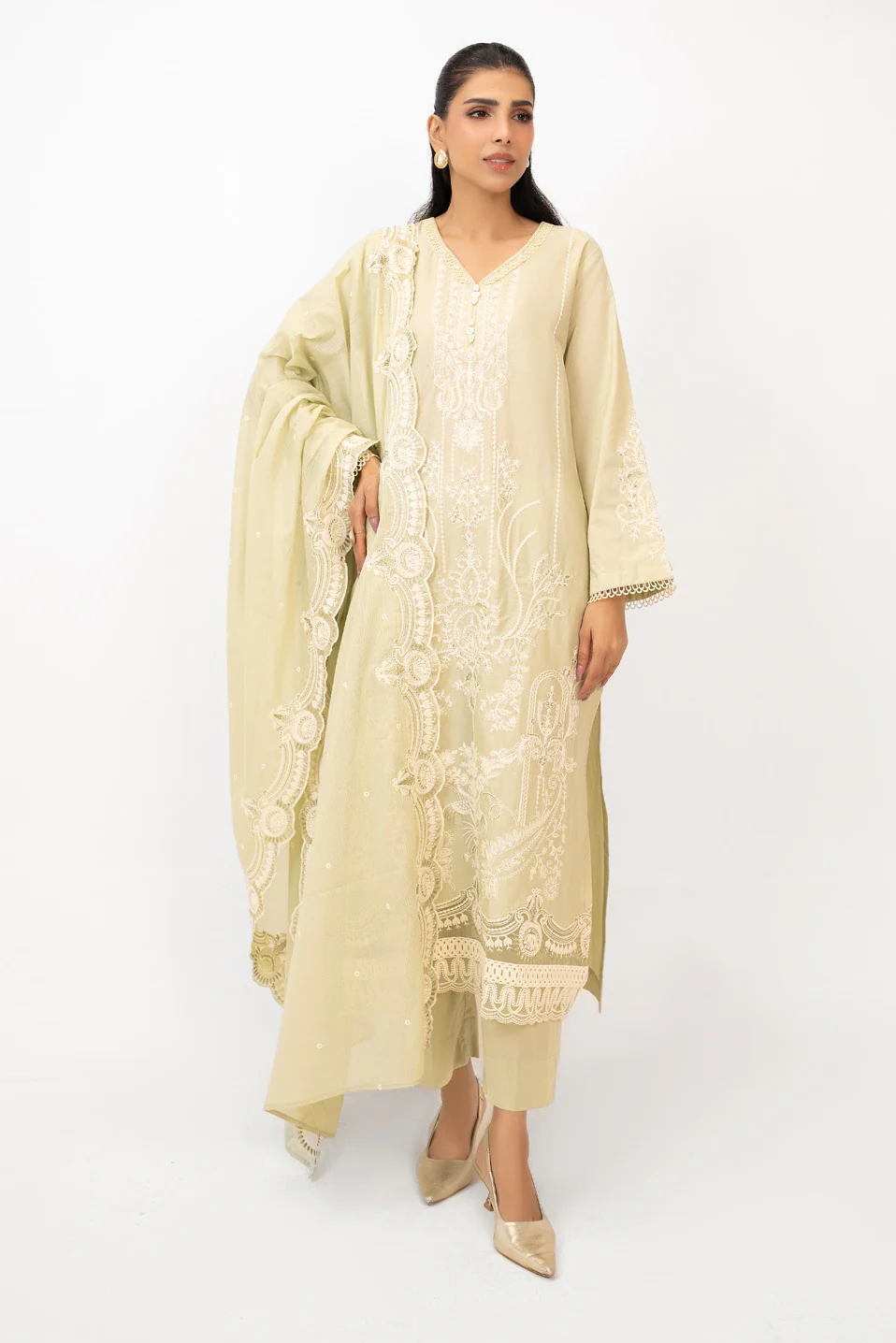 3PC Lawn Embroidered Suit - Image 3