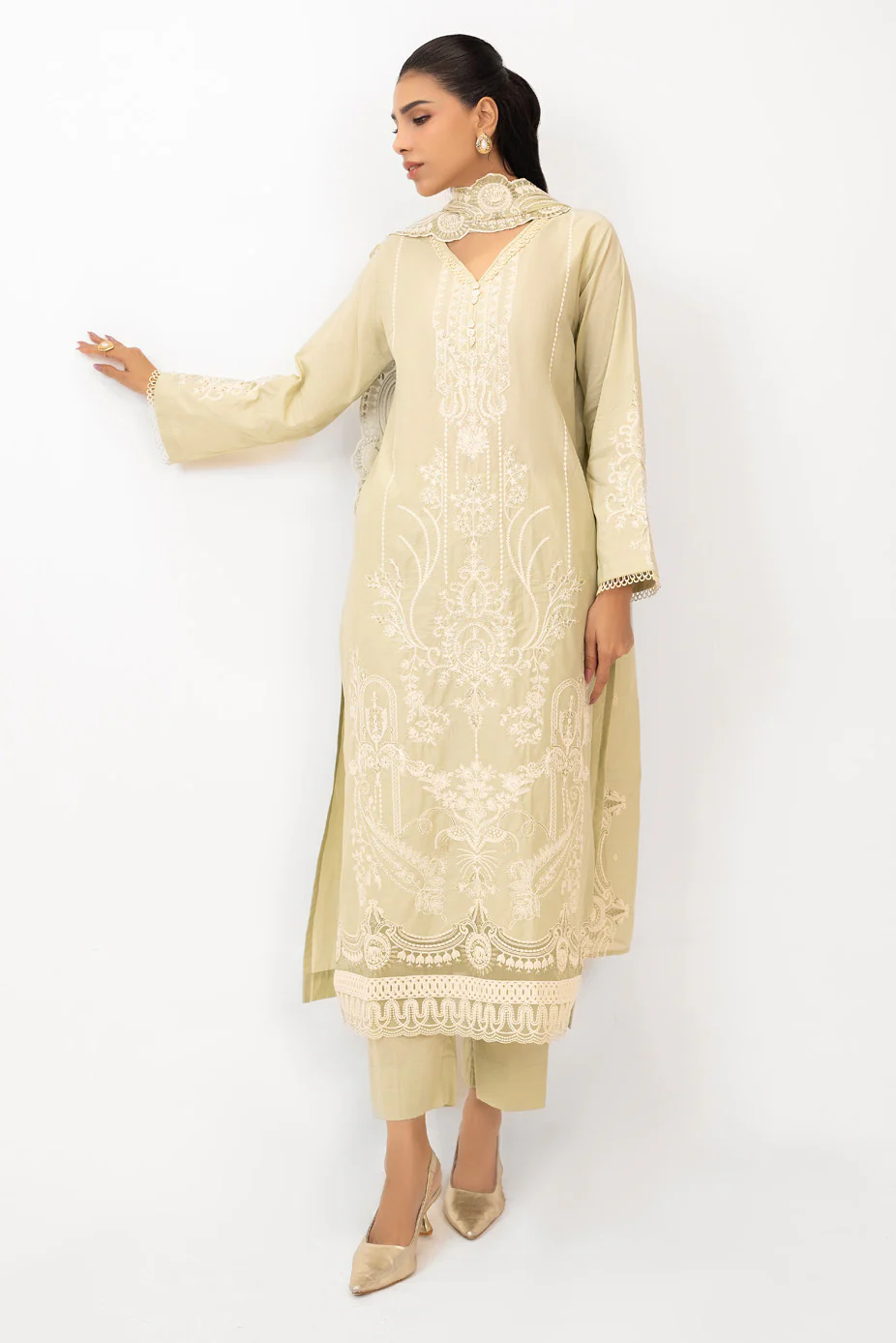3PC Lawn Embroidered Suit - Image 5