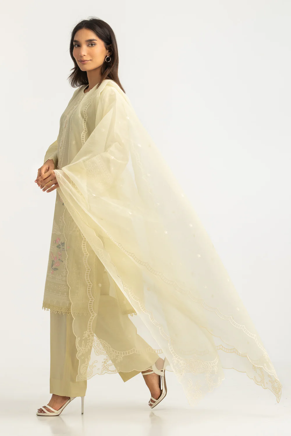 3PC Lawn Embroidered Suit - Image 4