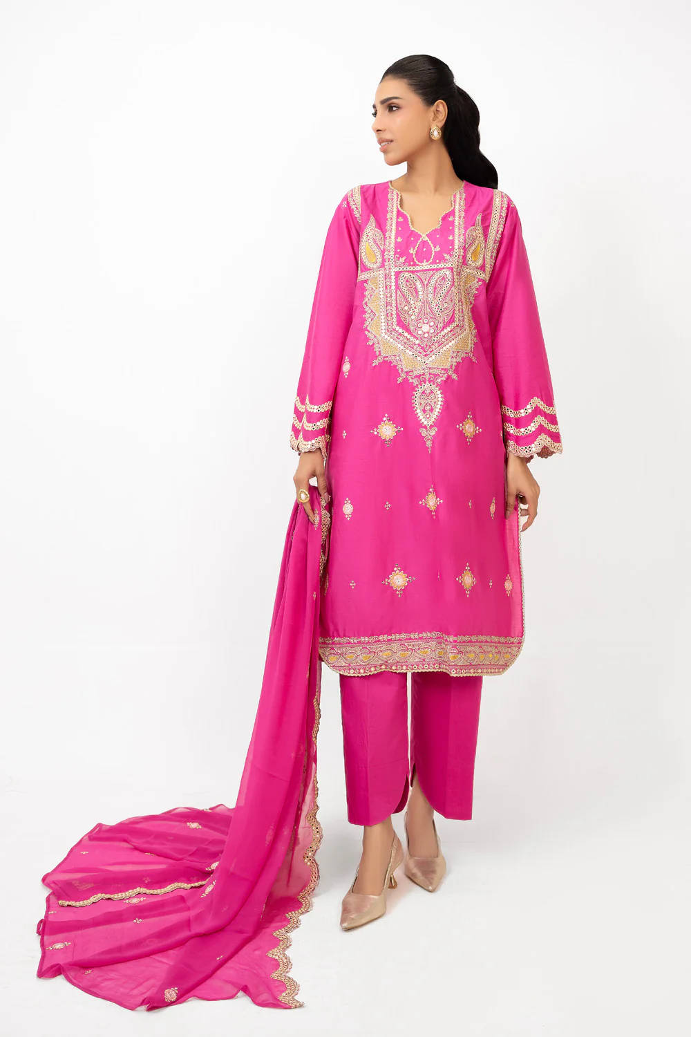3PC Lawn Embroidered Suit - Image 3