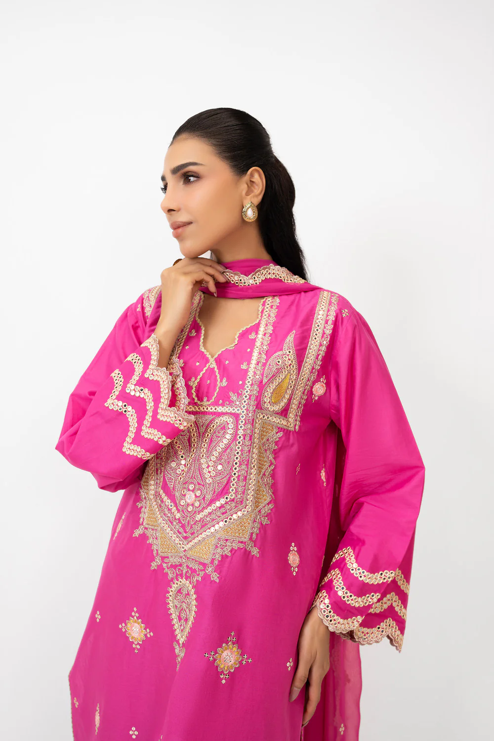 3PC Lawn Embroidered Suit - Image 4
