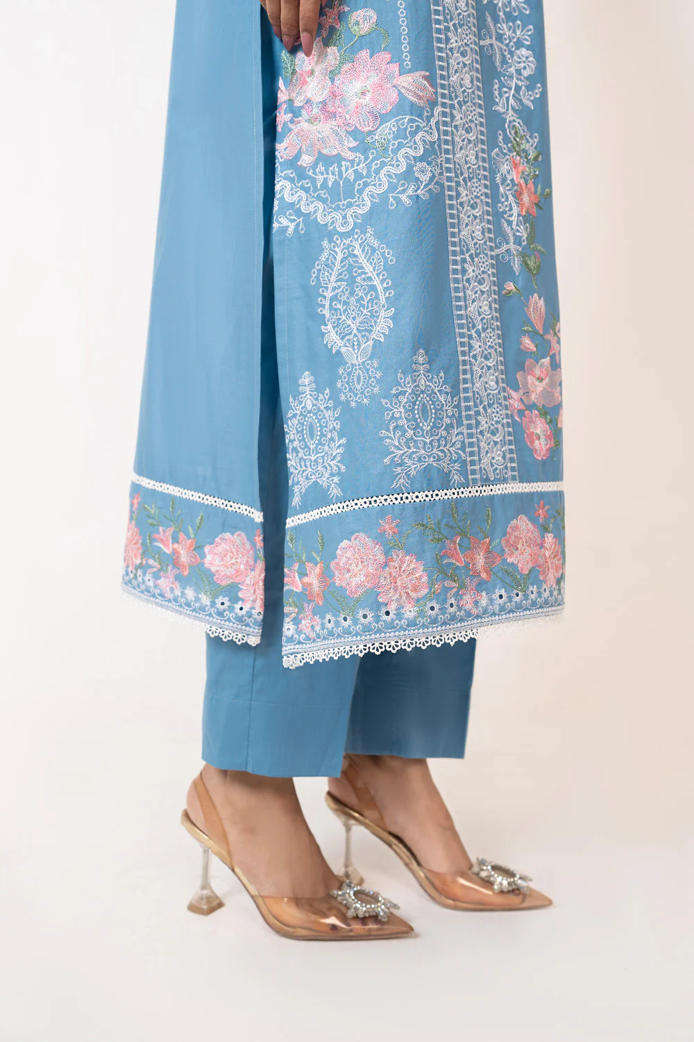 3PC Lawn Embroidered Suit - Image 6