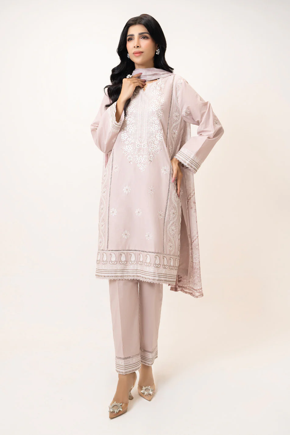 3PC Lawn Embroidered Suit - Image 4