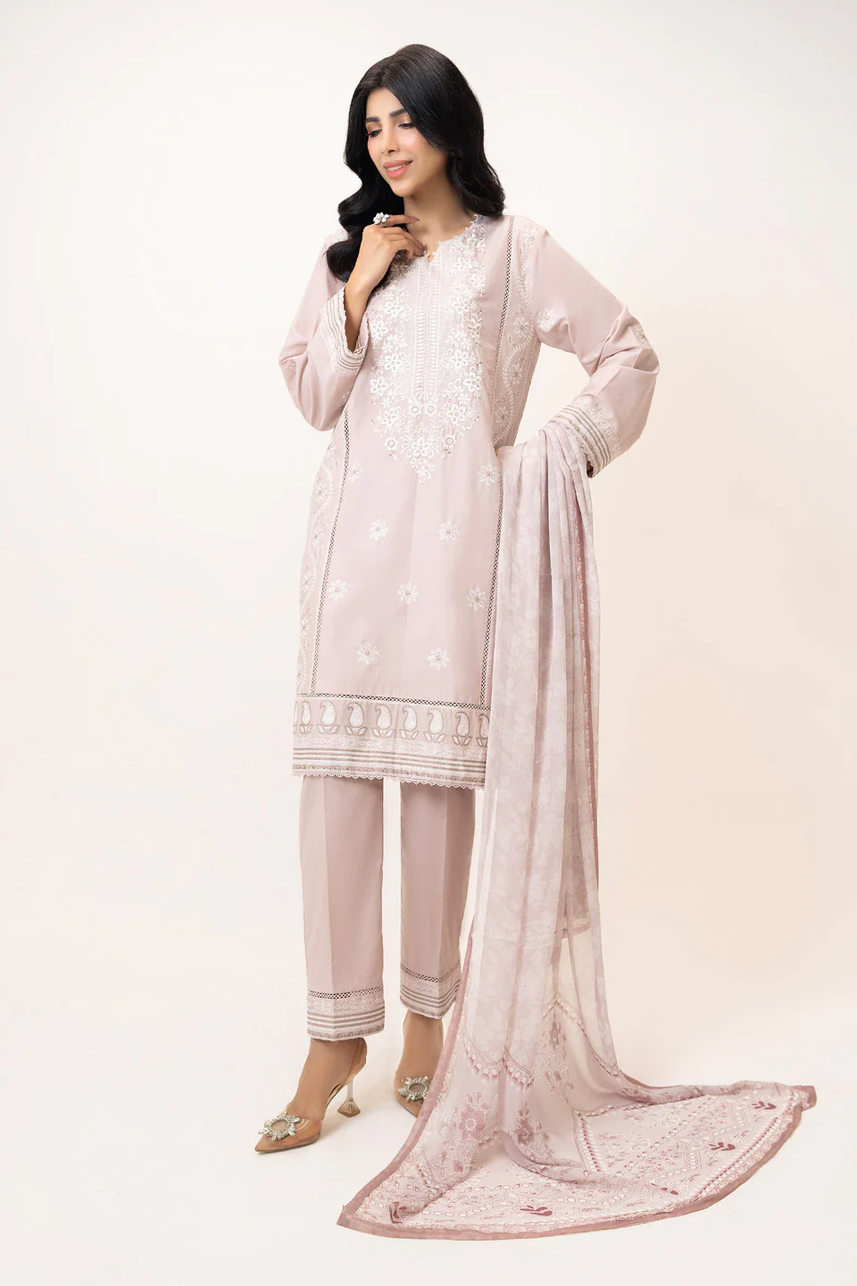 3PC Lawn Embroidered Suit - Image 5