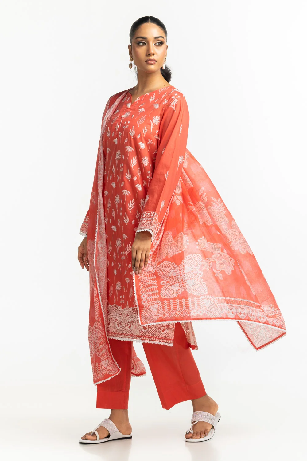 3PC Lawn Embroidered Suit - Image 4