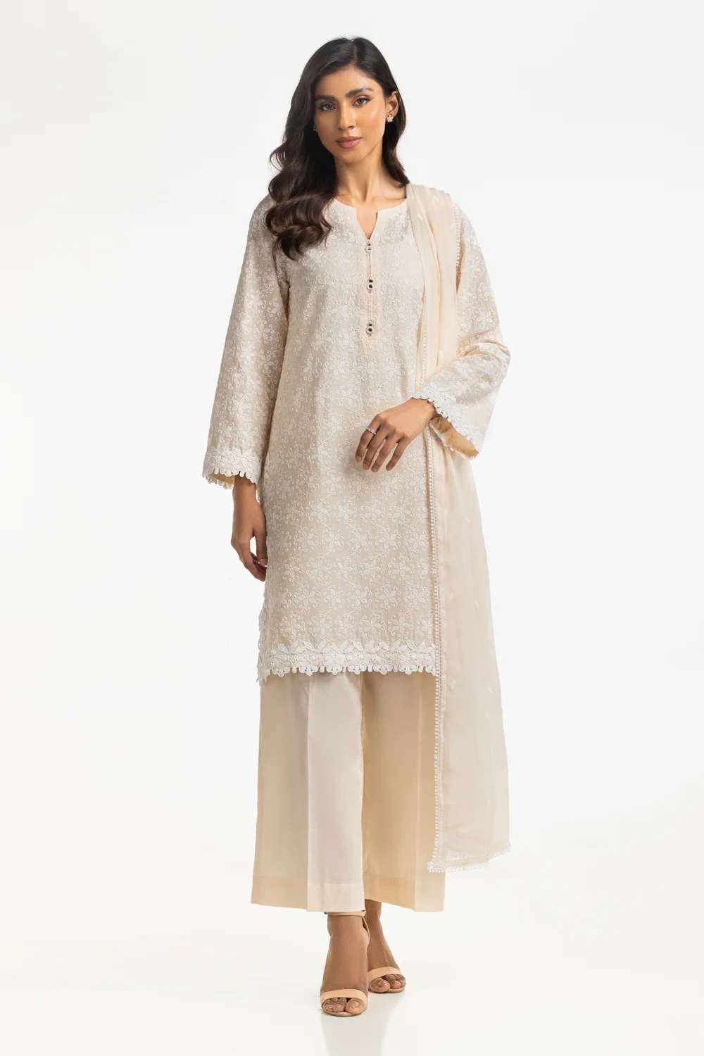 3PC Lawn Embroidered Suit - Image 3