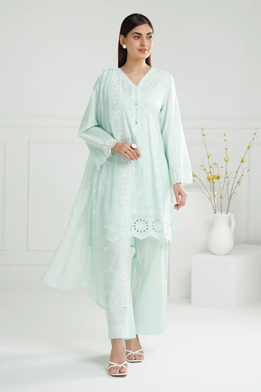 3PC Lawn Embroidered Suit - Image 3