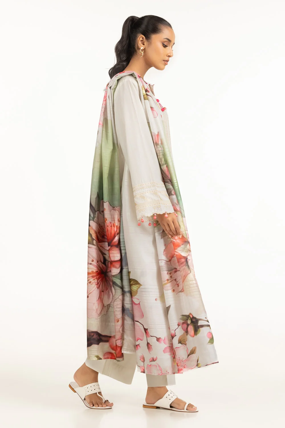 3PC Lawn Embroidered Suit - Image 4