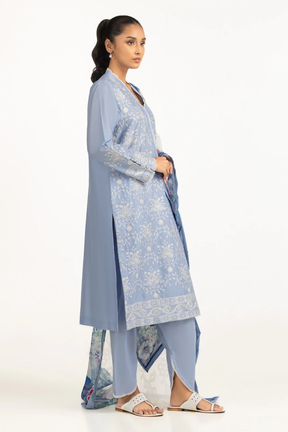 3PC Lawn Embroidered Suit - Image 4