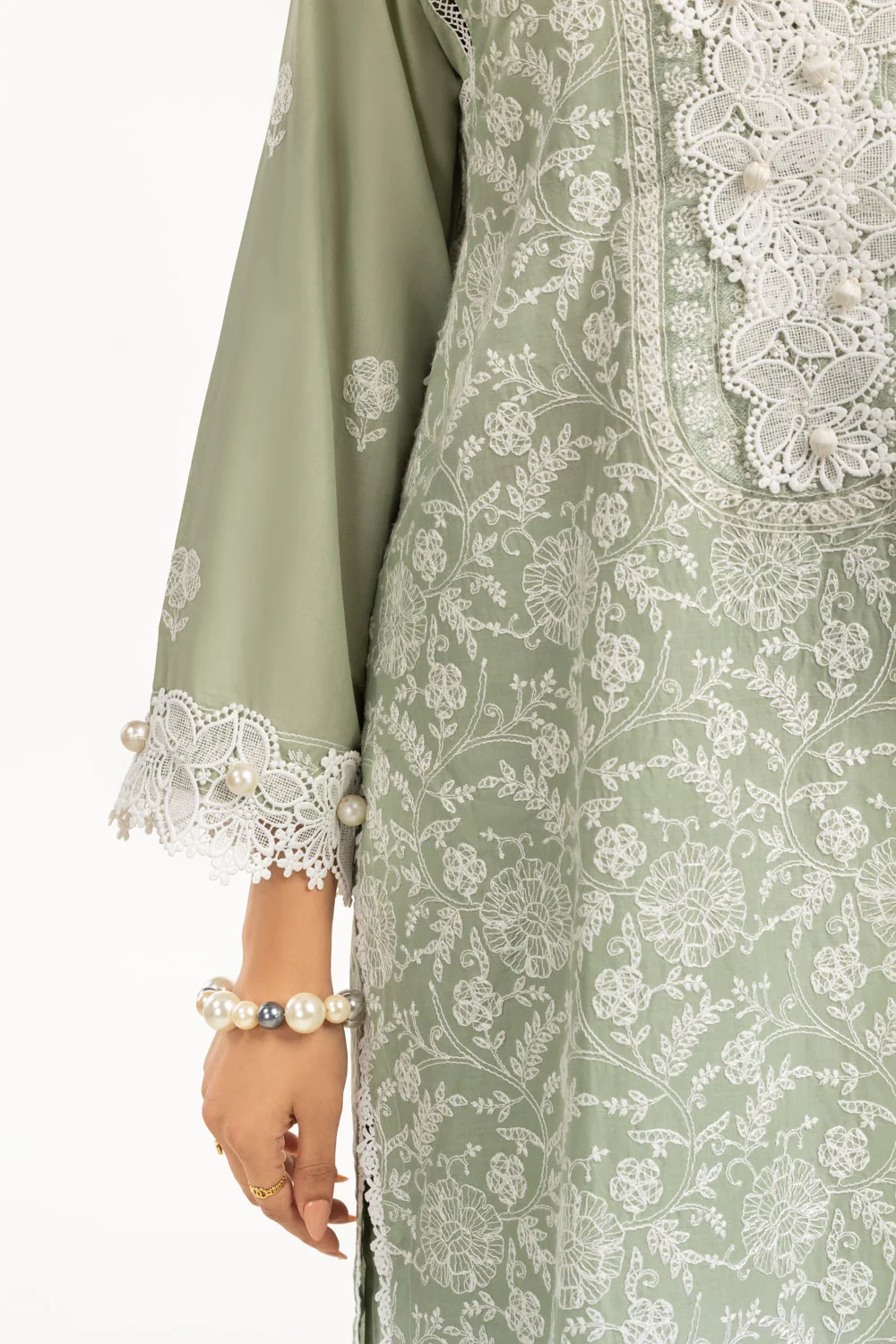 3PC Lawn Embroidered Suit - Image 4