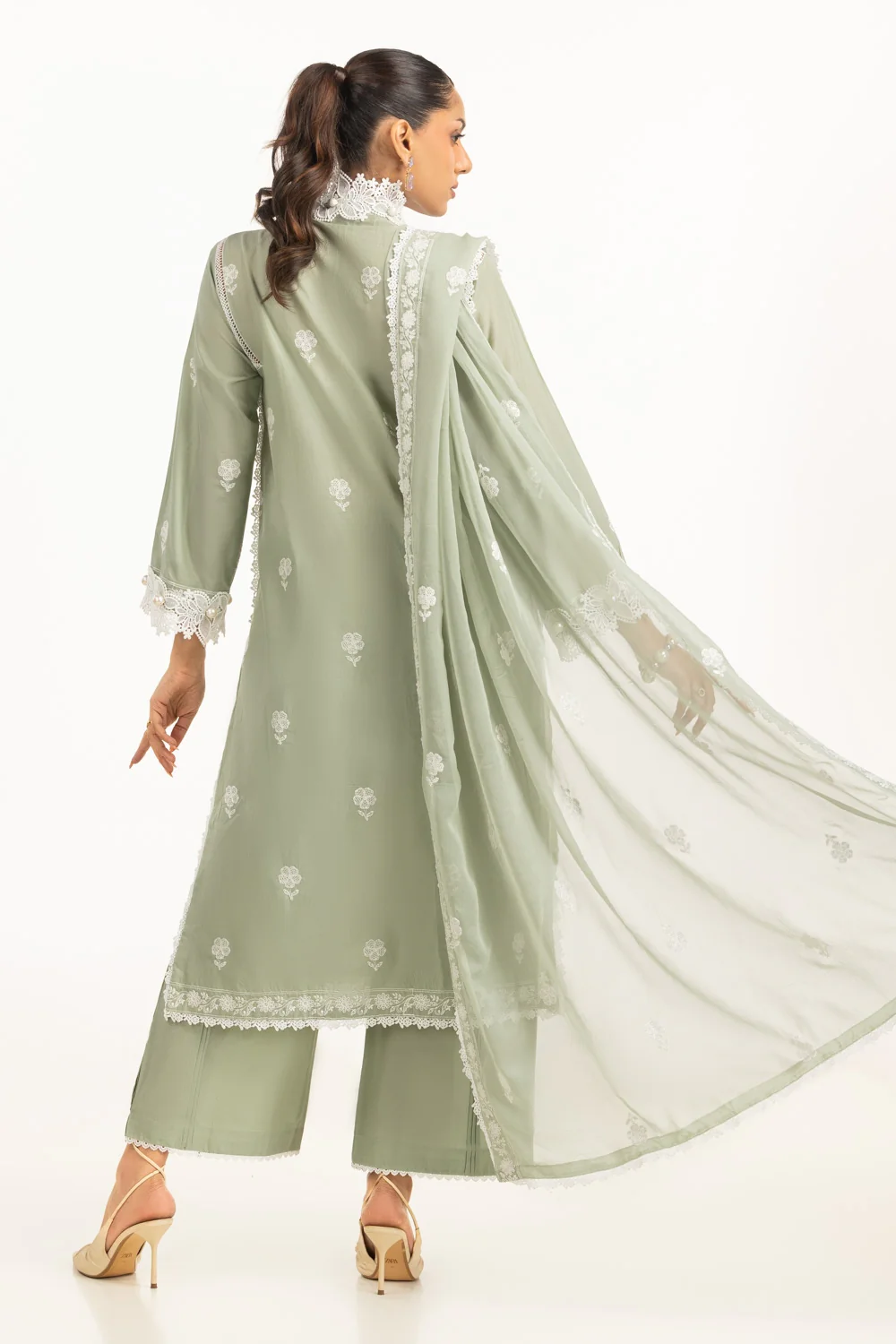 3PC Lawn Embroidered Suit - Image 5