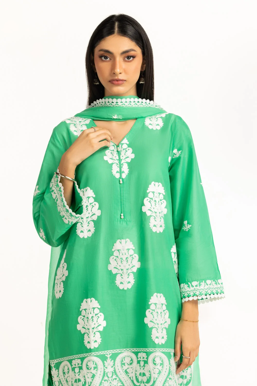 3Pc Lawn Embroidered Suit - Image 2
