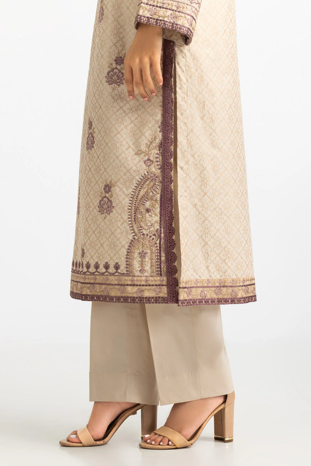 3PC Lawn Glitter Printed Suit With Embroidered - Image 7