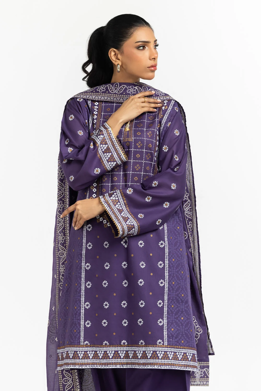 3PC Lawn Gold and Lacquer Printed Suit - Image 5