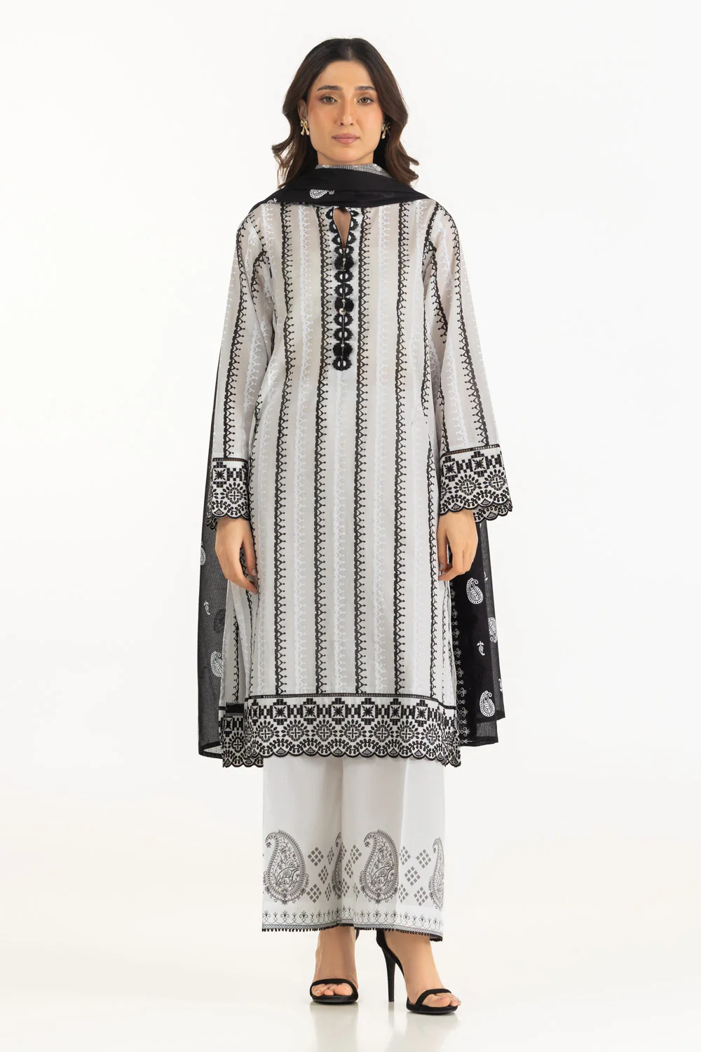 3PC Lawn Lacquer Printed Suit With Embroidered