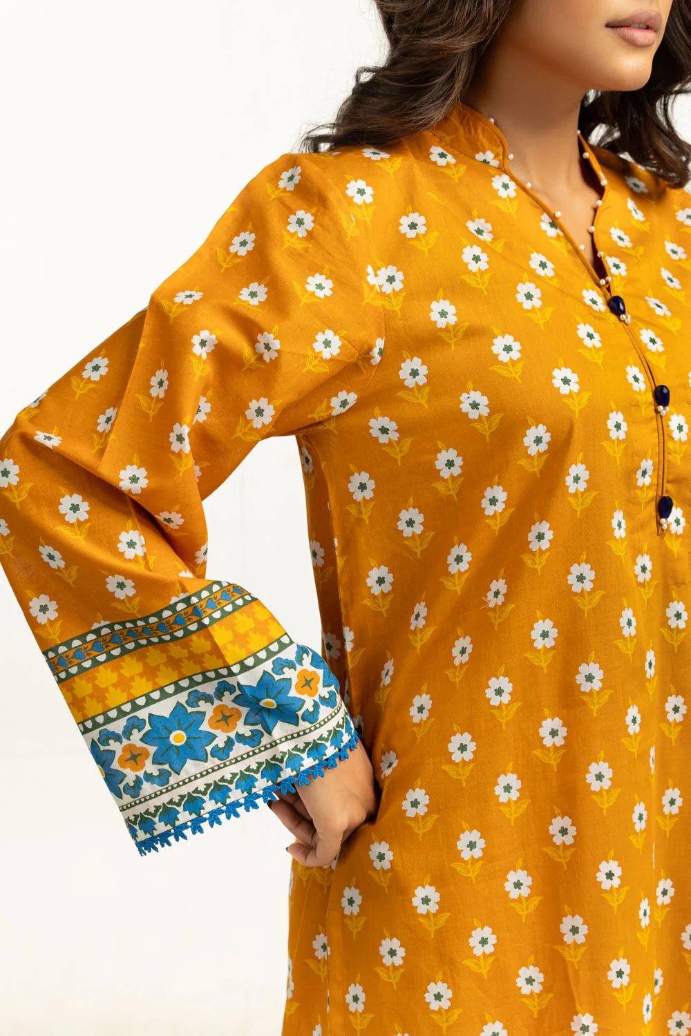 3PC Lawn Printed Suit - Image 2