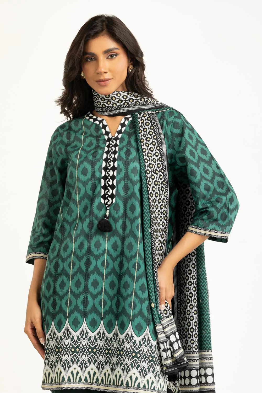 3PC Lawn Printed Suit - Image 3