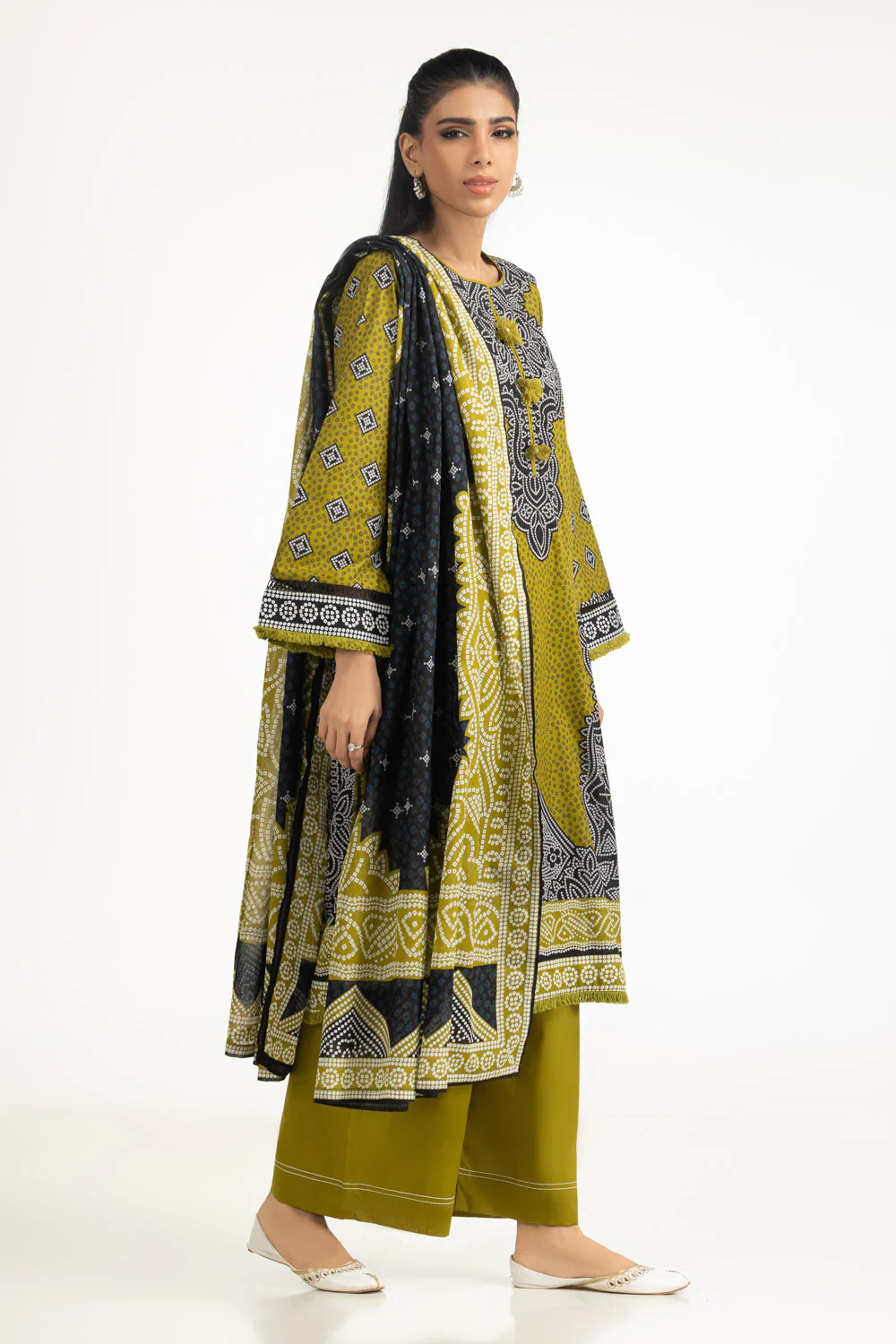 3PC Lawn Printed Suit - Image 4