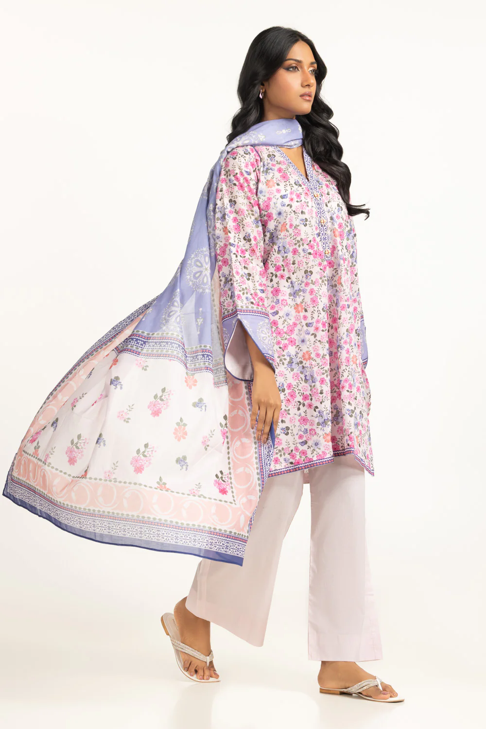 3PC Lawn Printed Suit - Image 4