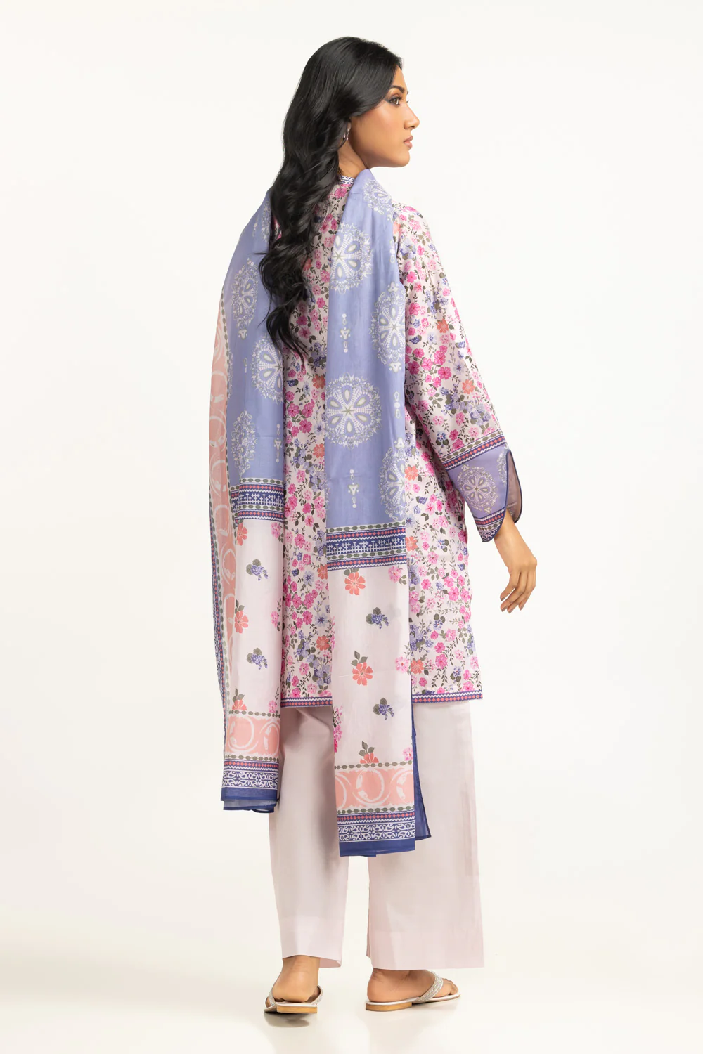 3PC Lawn Printed Suit - Image 6