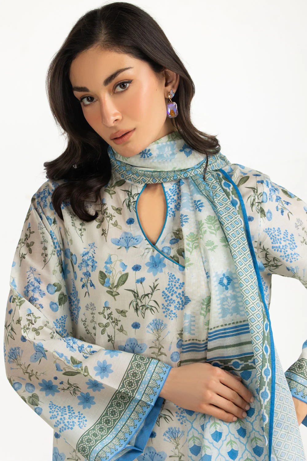 3PC Lawn Printed Suit - Image 5