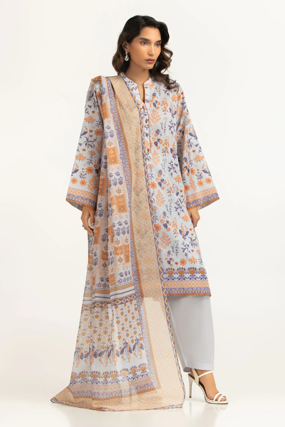 3PC Lawn Printed Suit - Image 3