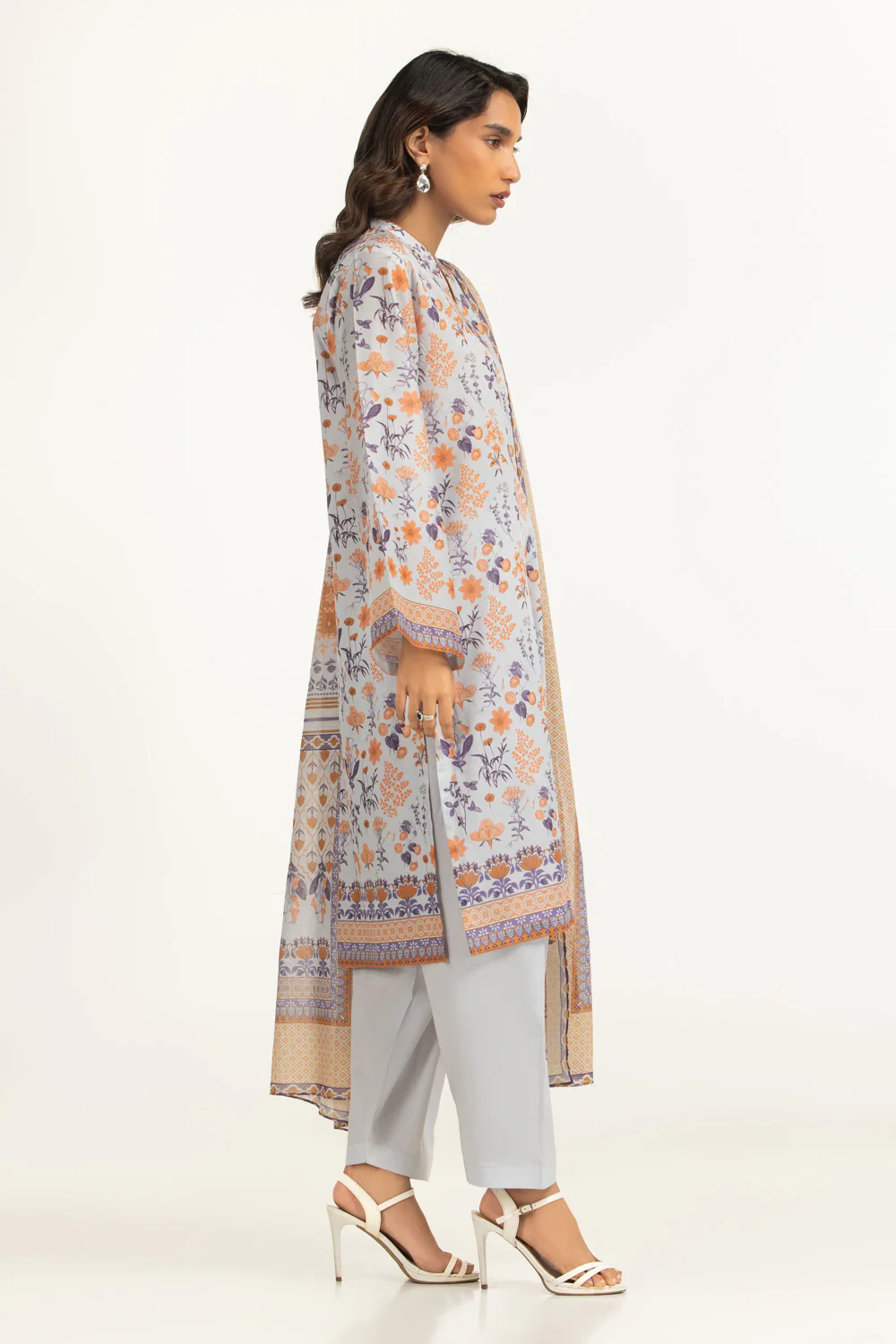 3PC Lawn Printed Suit - Image 5