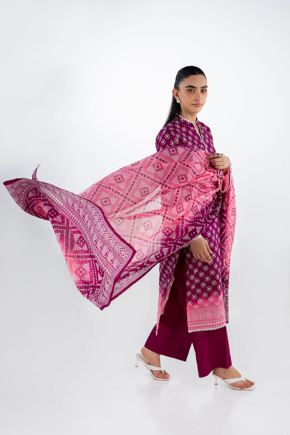3PC Lawn Printed Suit - Image 5