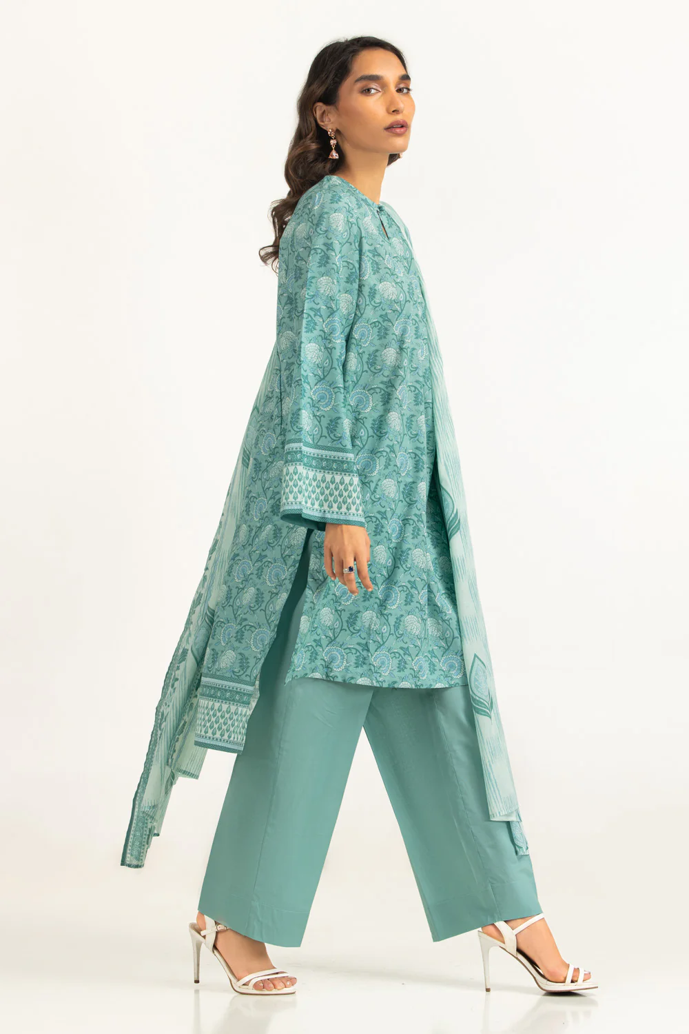 3PC Lawn Printed Suit - Image 3