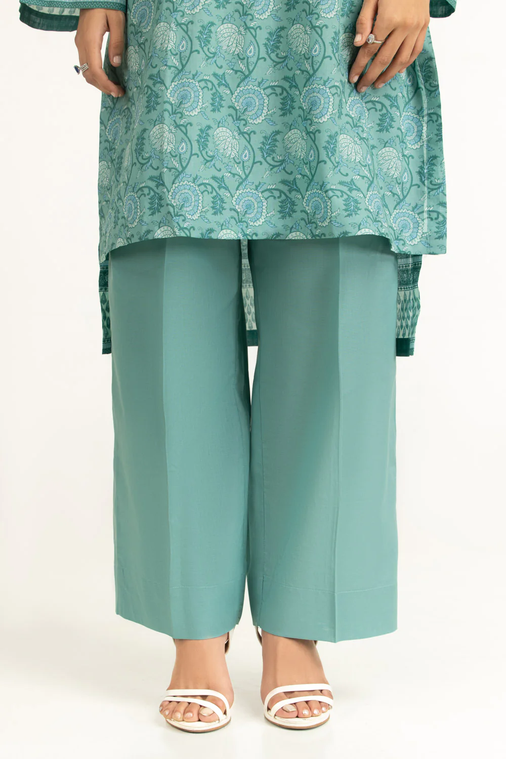 3PC Lawn Printed Suit - Image 6