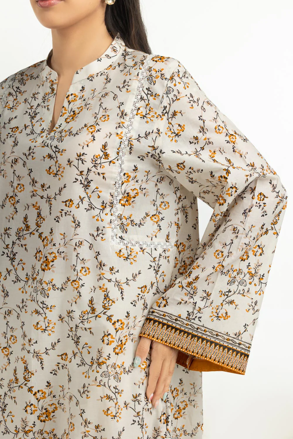 3PC Lawn Printed Suit - Image 2