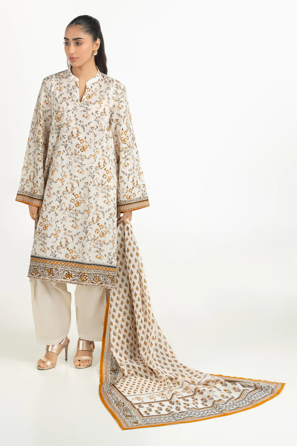 3PC Lawn Printed Suit - Image 3