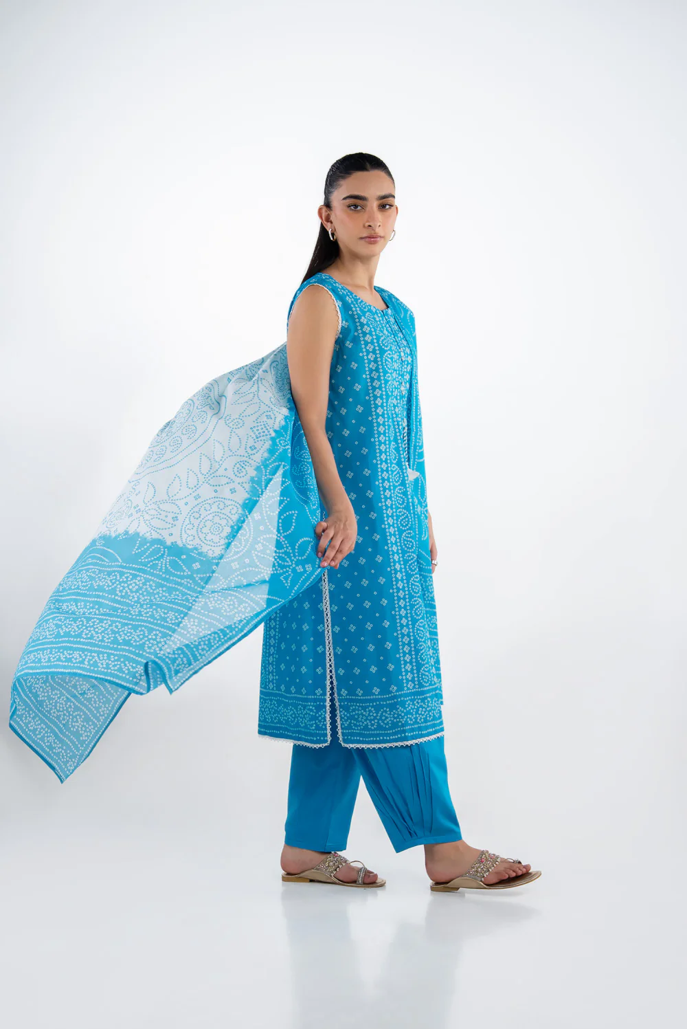 3PC Lawn Printed Suit - Image 3